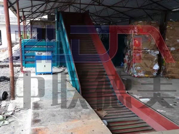 廢紙打包機(jī)